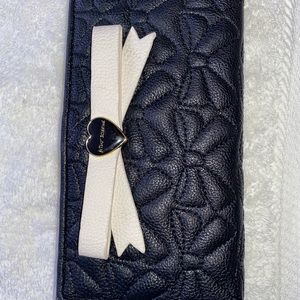 Betsey Johnson wallet